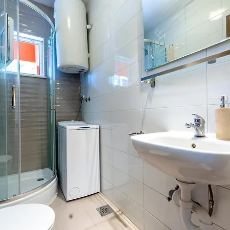 아파트 Dragana 트로기르